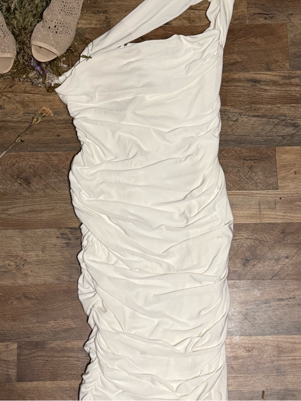 Club L London One-Shoulder Ruched Midi Dress